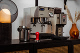 annatem_shooting_studio_1-machinemanuelle-cafes-espressomachine-cafes-cafesitaliens-italcaffe-espresso-expresso-cafe-machineacafe-cappuccino-machineacafe-machineautomatique-cafeengrai